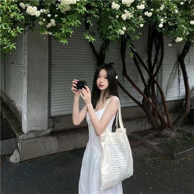 魔鬼女房东